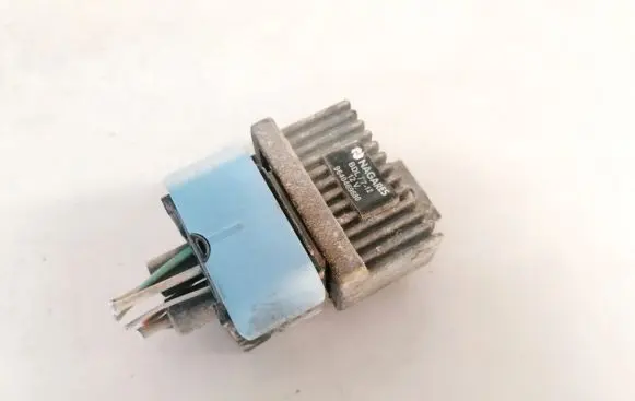 Peugeot Partner Glow plug pre-heat relay 9640469680