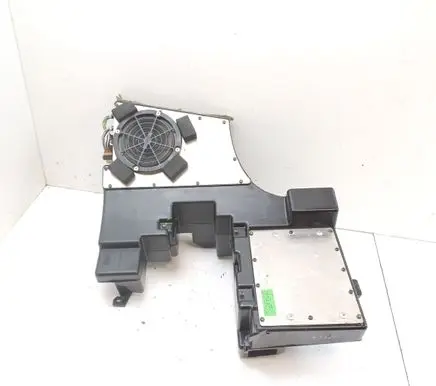 Audi A4 S4 B5 8D Subwoofer speaker 8D9035381D 226531