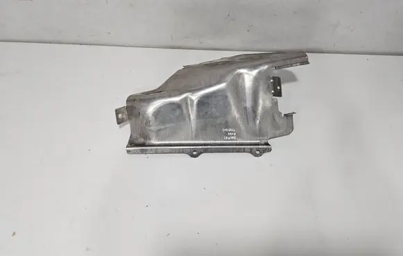 Chevrolet Corvette C8 Heat shield in engine bay 84754061
