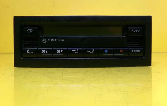 Volkswagen Golf IV Climate control unit
