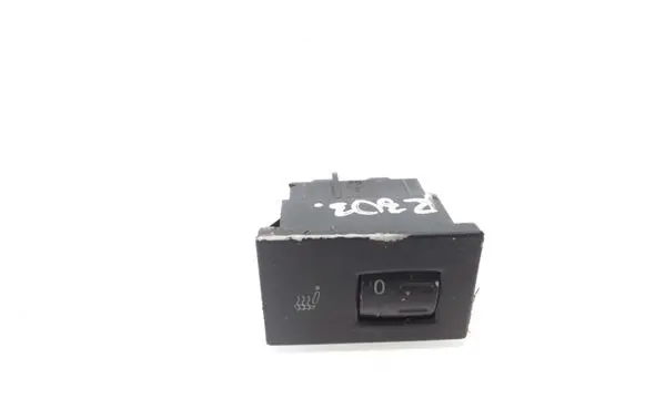 Volkswagen Touareg I Seat heating switch 7L6963570B