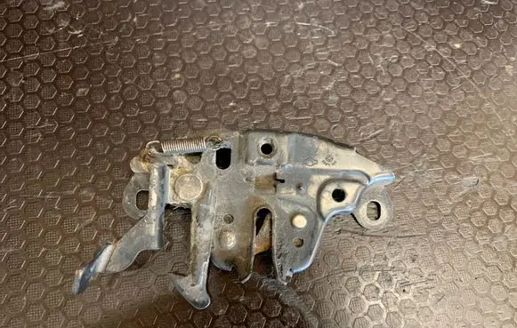 Nissan X-Trail T30 Engine bonnet/hood lock/catch