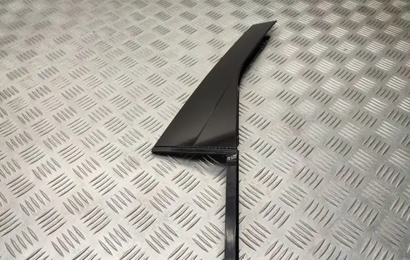 Volkswagen Touareg II Rear door glass trim molding 7P6839904