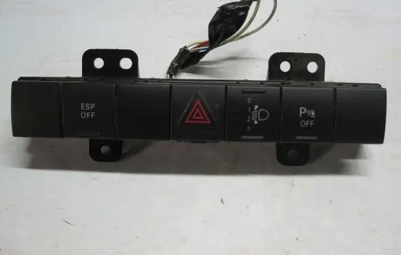 Dodge Nitro Hazard light switch P04602563AG