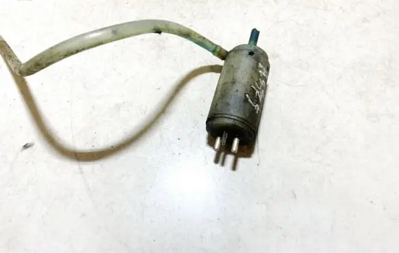 Renault Espace II Windscreen/windshield washer pump