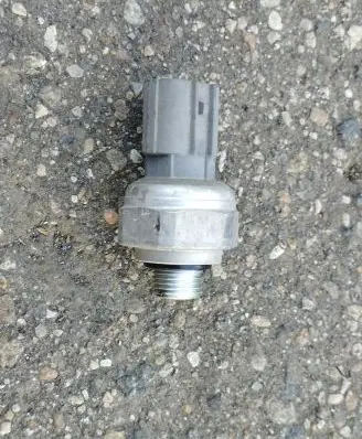 Acura MDX II Air conditioning (A/C) pressure sensor 42CP201