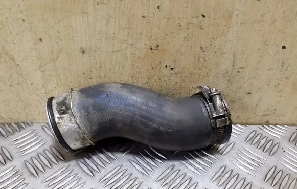 Audi Q7 4L Intercooler hose/pipe 7L6145708H