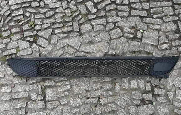 Mercedes-Benz CLA C118 X118 Front bumper lower grill A1188851201