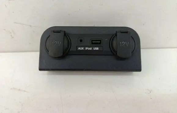 KIA Rio USB socket connector 1W000 VBMC1401063446