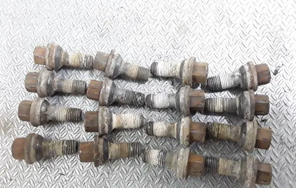 Mercedes-Benz ML W163 Nuts/bolts 