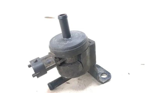 Hyundai i30 Valve vacuum 290102B000