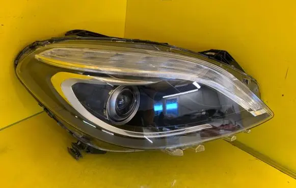 Mercedes-Benz B W246 W242 Headlight/headlamp A2468204261
