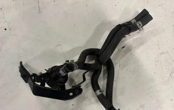 Lexus NX Electric auxiliary coolant/water pump 0641001301