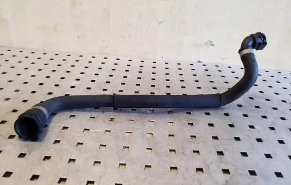 BMW X3 E83 Engine coolant pipe/hose 64213400410