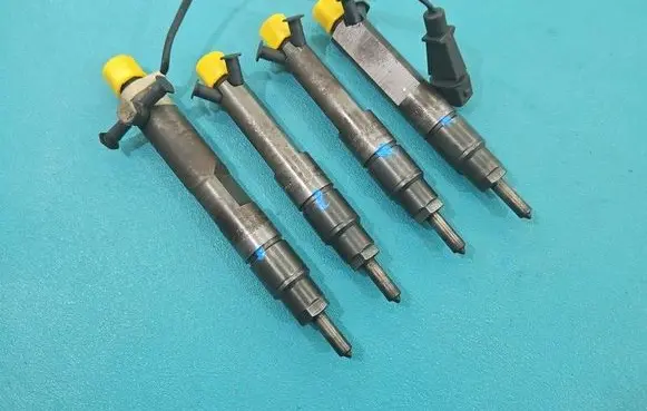 Skoda Octavia Mk1 (1U) Fuel injector 028130201S IMPRK1519041