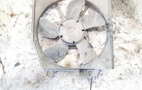 Mazda Premacy Radiator cooling fan shroud