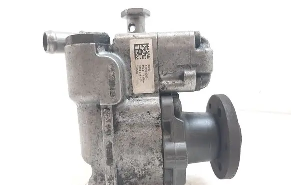 BMW 5 E60 E61 Power steering pump 7652974 7652974105 6779362
