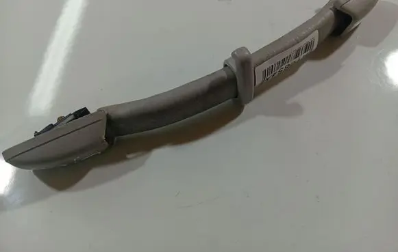Rear interior roof grab handle