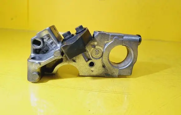 Peugeot 207 Camshaft holder 
