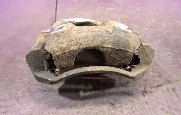 Front brake caliper