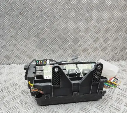 Jaguar XE Fuse box set GX7314C445AA GX7314A067DB