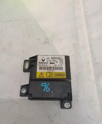 Dacia Sandero III Airbag control unit/module 8201002828