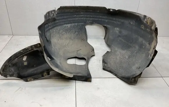 Volkswagen Jetta VI Front wheel arch liner splash guards 5C6805911P