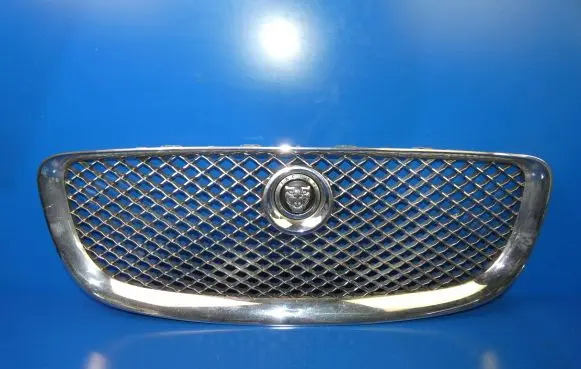 Jaguar XJ X351 Front grill