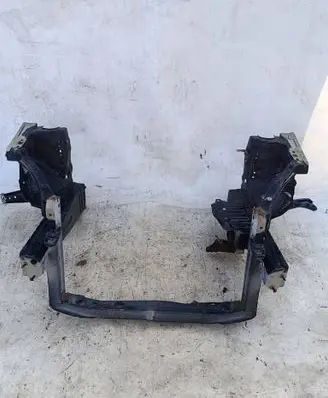 Toyota Yaris Radiator support slam panel
