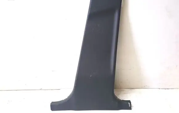 Mercedes-Benz C W204 (B) pillar trim (bottom) A2046900425