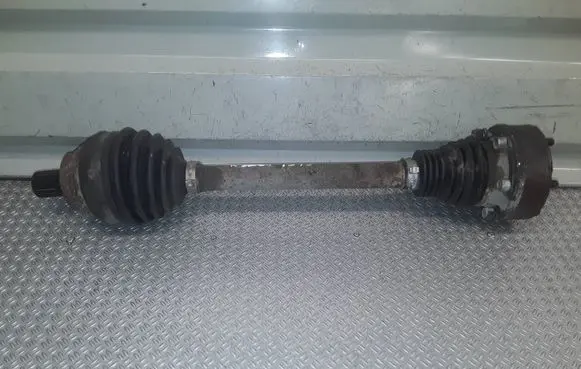 Volkswagen Golf Plus Front driveshaft 