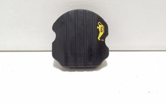 Opel Astra G Oil filler cap 90467648