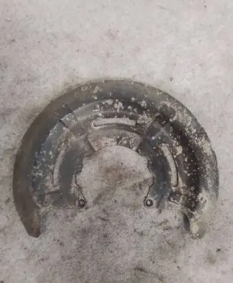 Renault Master III Rear brake disc plate dust cover 441510001R