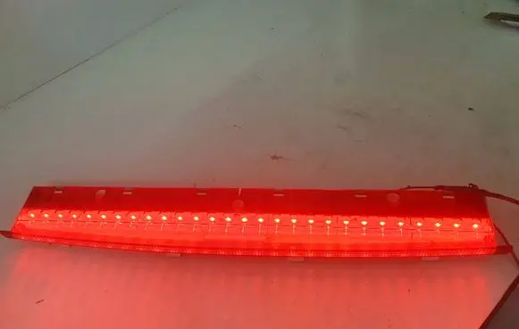 Audi A8 S8 D3 4E Third/center stoplight 4E0945097
