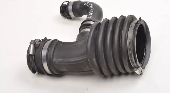 Volvo S40 Turbo air intake inlet pipe/hose