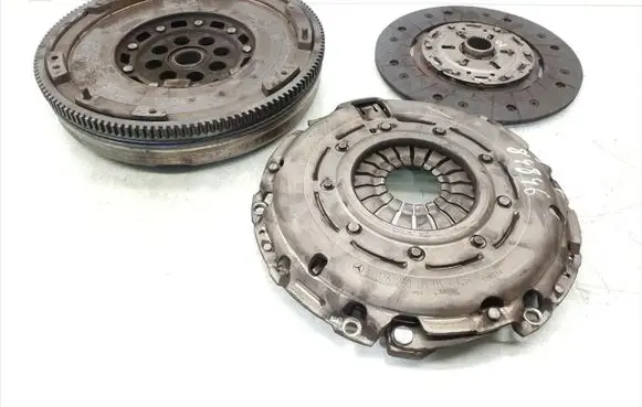 Mercedes-Benz CLA C117 X117 W117 Clutch set kit A2700300205 A0262500501