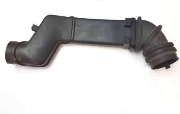 Mercedes-Benz E W124 Air intake hose/pipe 1111400012 E509E302296U176