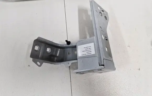 Renault Twingo III Fender mounting bracket 625F34674R