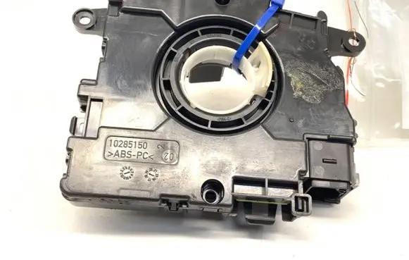 Skoda Octavia Mk3 (5E) Airbag squib ring wiring 10285150