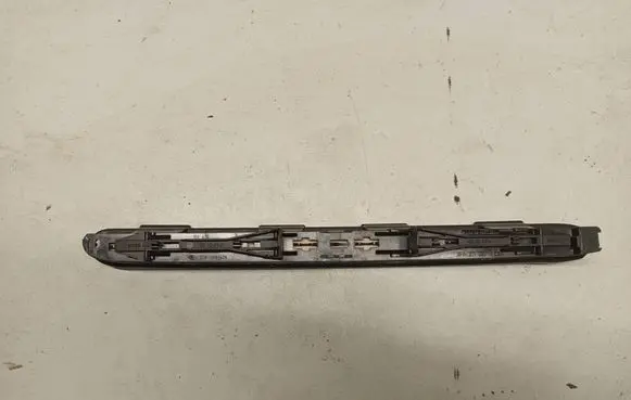 Mercedes-Benz E W211 Third/center stoplight A2118201556