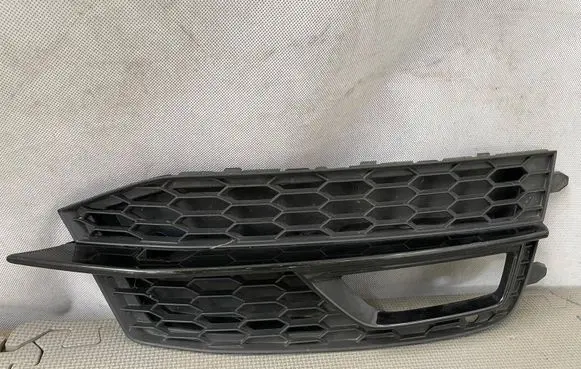 Audi A5 8T 8F Front fog light trim/grill 8T0807682P 8T0807152D ZB8T0807682P