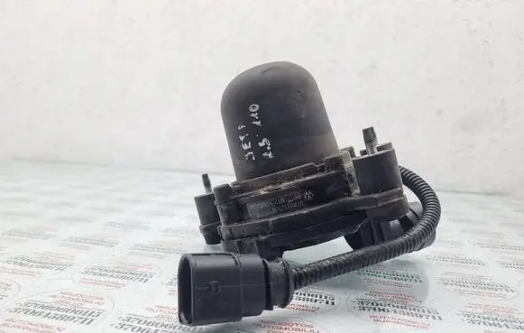 Volkswagen Jetta V Secondary air pump 07K959253A