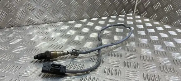 BMW 2 F22 F23 Lambda probe sensor 863104902