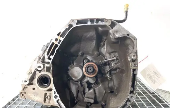 Renault Clio IV Manual 5 speed gearbox JR5060