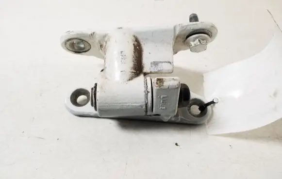 Mercedes-Benz R W251 Front door lower hinge A2517201537