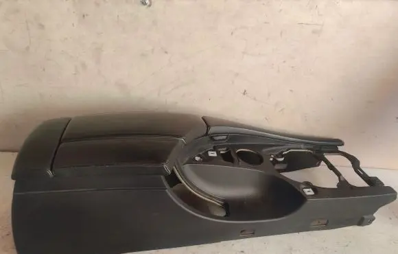 BMW 5 E60 E61 Armrest 7060016