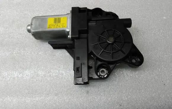 Volvo S80 Front door window regulator motor WR12290 970714101 1002249703