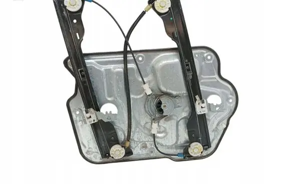 Nissan Qashqai Front window lifting mechanism without motor 