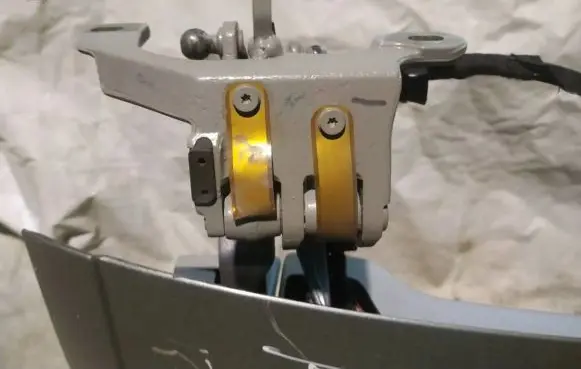 BMW 5 GT F07 Tailgate/trunk/boot hinge