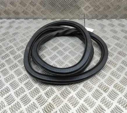 Peugeot 308 Rubber seal rear door 9837849980